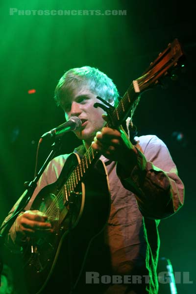 JOHNNY FLYNN - 2010-04-21 - PARIS - La Fleche d'Or - 